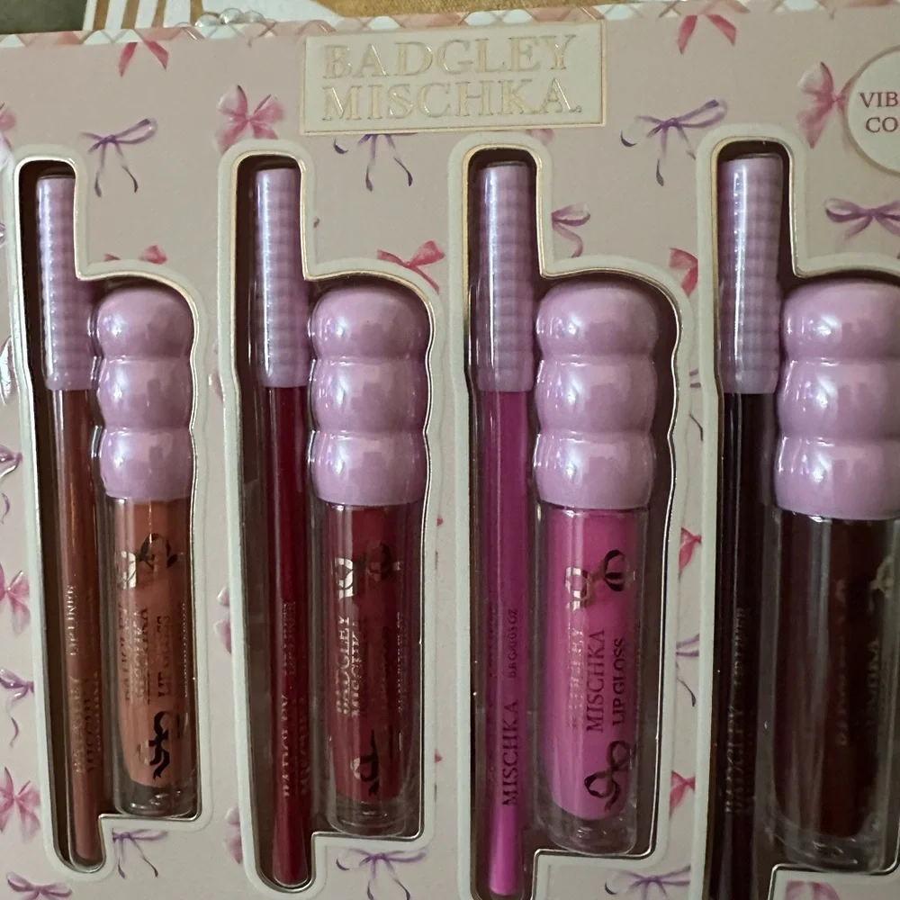Badgley Mischka Lipstick Set - Pink, Brown, Red